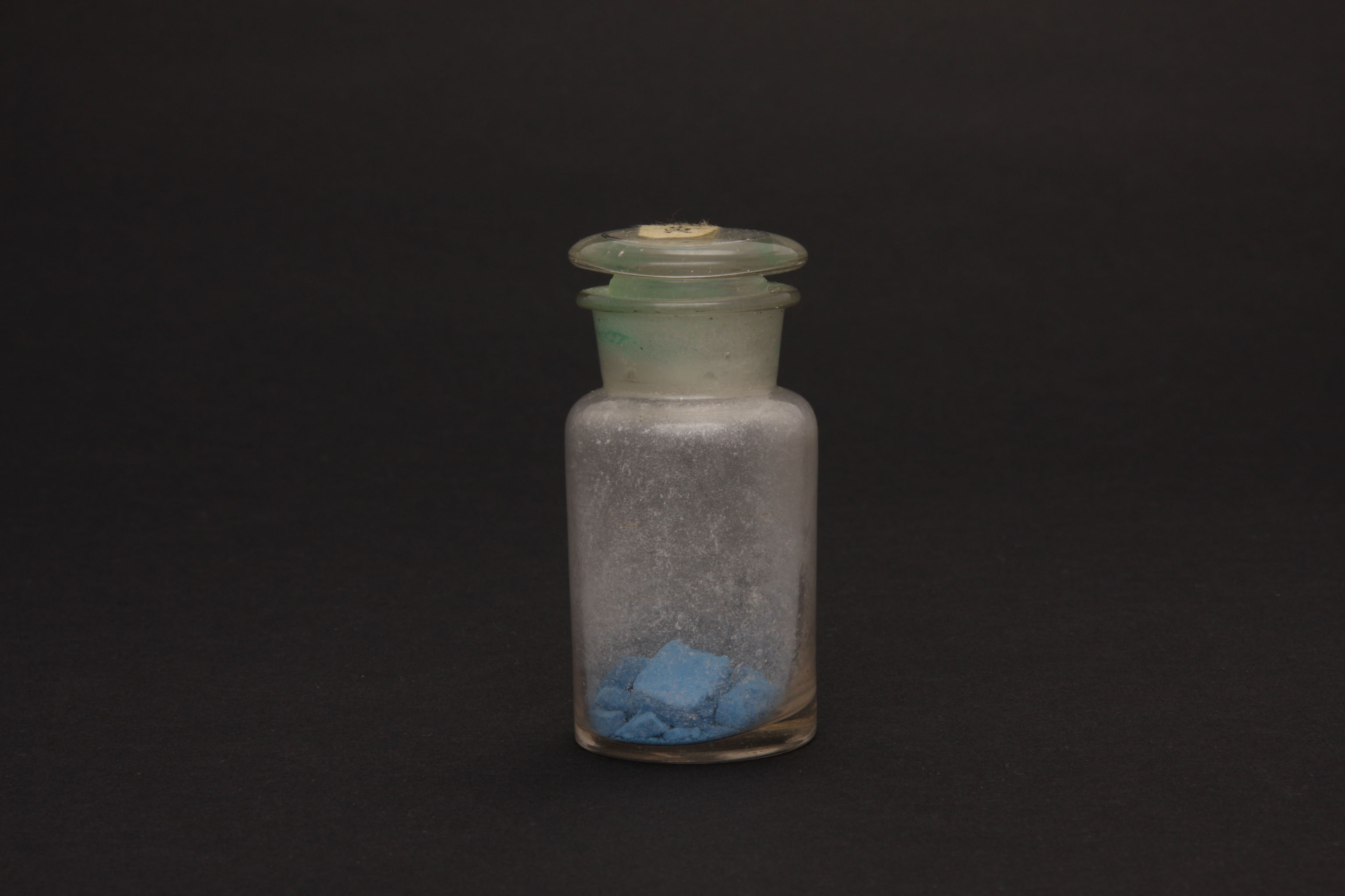 （顔料瓶、浅黄）の画像