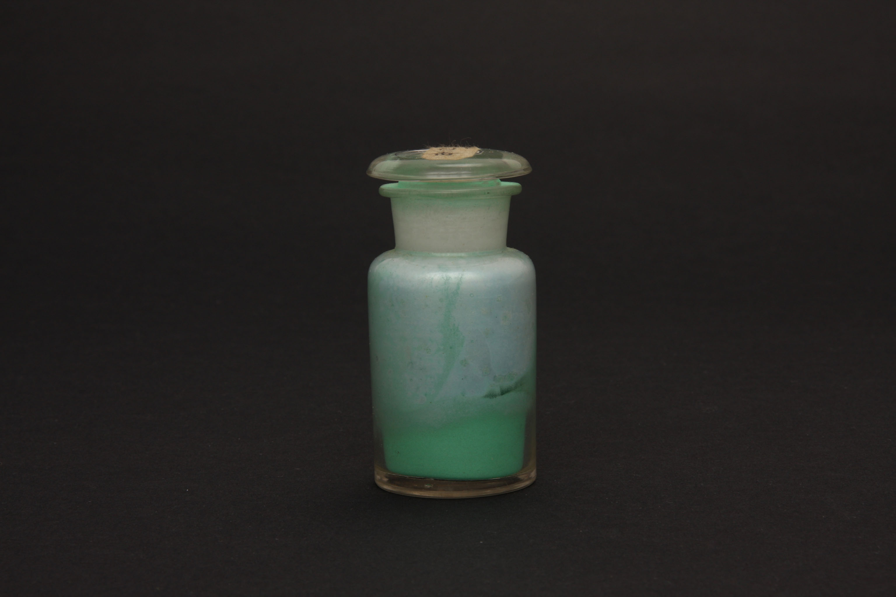 （顔料瓶、上白二番）の画像